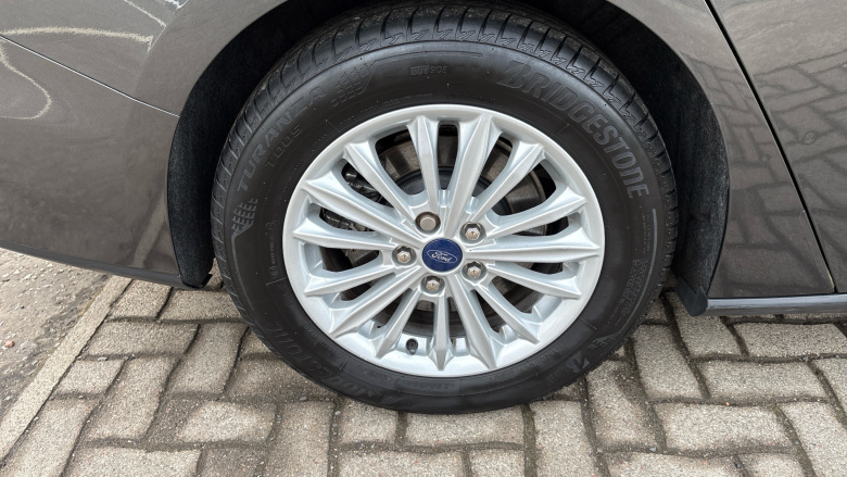 Ford Focus 1.5 EcoBlue 120 Titanium 5dr Auto Diesel Estate